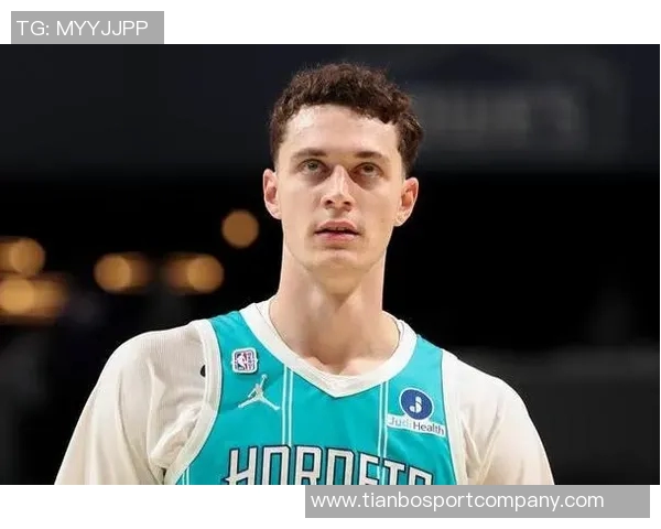 攻防兼备!34号秀卡尔克布伦纳首发26分钟高效表现斩获12分6板2帽 攻防兼备!34号秀卡尔克布伦纳首发26分钟高效表现斩获12分6板2帽