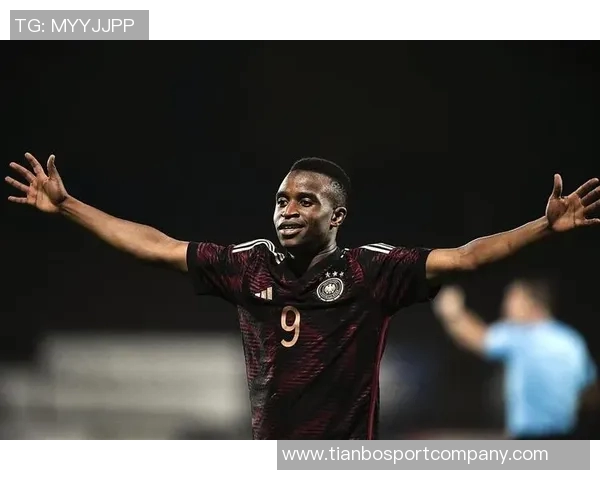 德国U21主帅寄语卡尔希望其展现个人风格并在球队中扎根 德国U21主帅寄语卡尔希望其展现个人风格并在球队中扎根