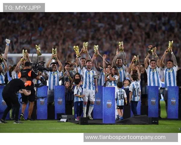 前国脚盛赞卡尔风格可比肩梅西直言其应入世界杯阵容候选名单 前国脚盛赞卡尔风格可比肩梅西直言其应入世界杯阵容候选名单