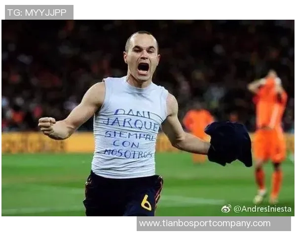 保利尼奥质疑伊涅斯塔未获金球奖称赞梅西场上表现无所不能