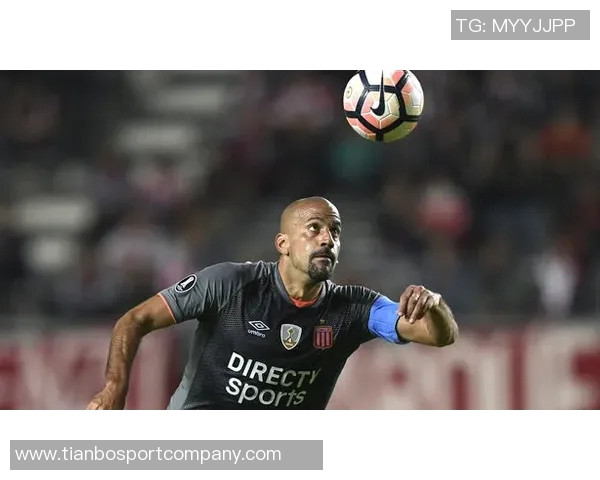 拉普拉塔大学生发声支持贝隆及全体球员坚决反对处罚决定