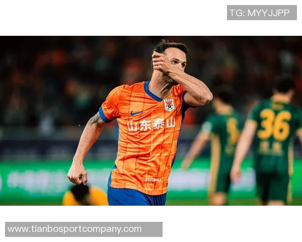 瓦科赛季表现惊艳中超24球5助攻合同到期续约悬念引关注 瓦科赛季表现惊艳中超24球5助攻合同到期续约悬念引关注