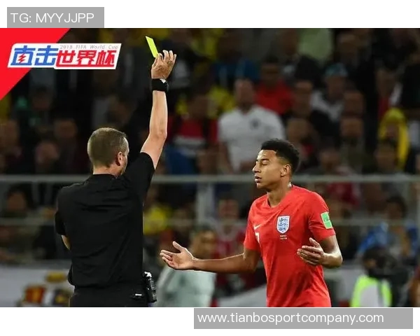 泰国队激烈拼抢频频犯规吃黄牌比赛火药味十足