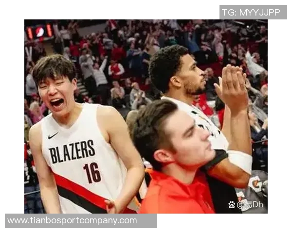 约基奇调侃杨瀚森对位表现不佳愿意签名鼓励他继续努力