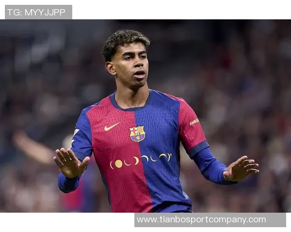 2025年度最佳中锋候选人揭晓登贝莱哈兰德凯恩姆巴佩争夺桂冠