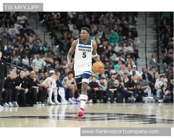 爱德华兹因伤病管理缺阵森林狼客战雄鹿场均289分5板的他将缺席比赛 爱德华兹因伤病管理缺阵森林狼客战雄鹿场均289分5板的他将缺席比赛